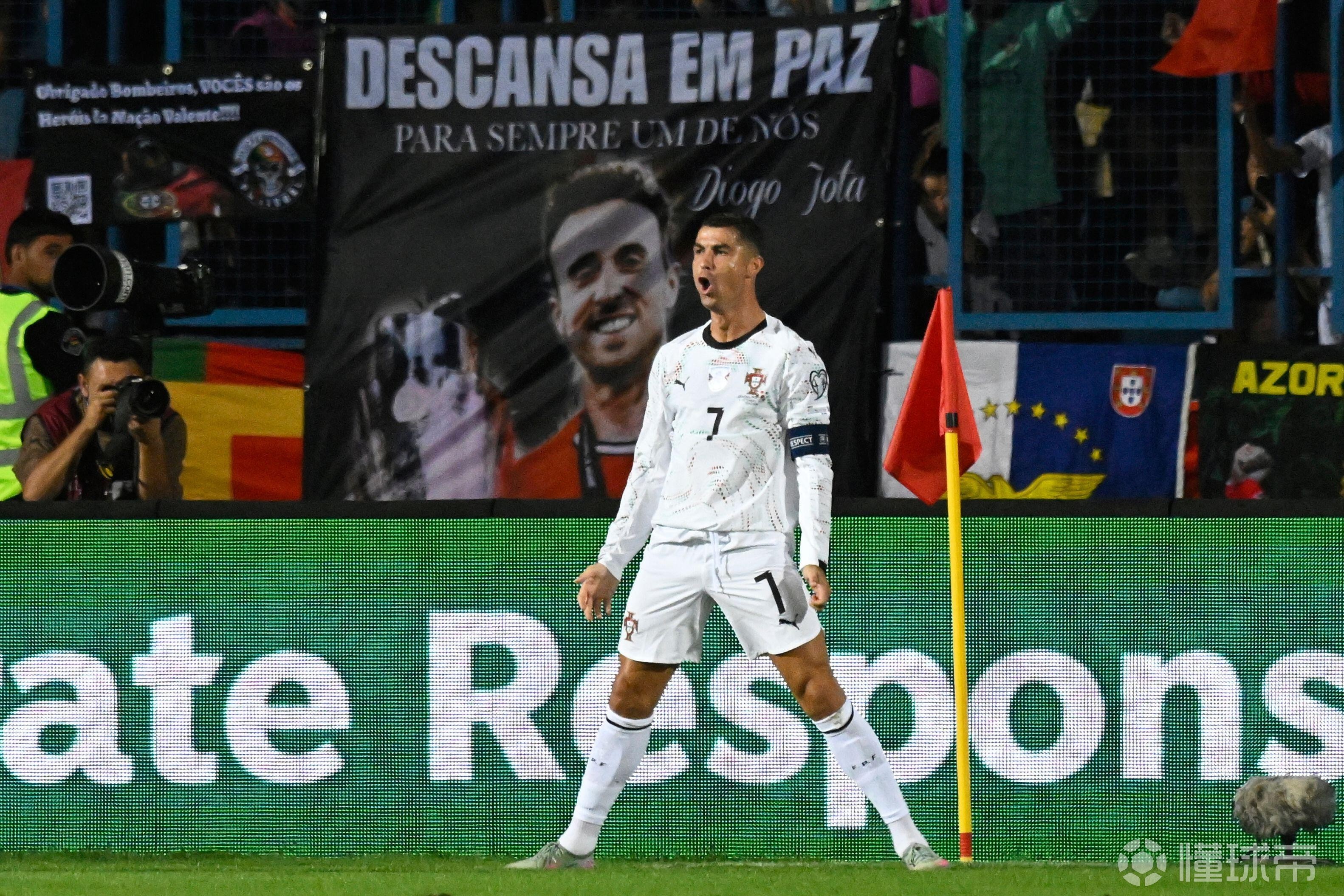 莱万多夫斯基在勇士比赛中伤愈复出C罗与90激战FPX分钟，网友：今夜塞维利亚备战社区盾的简单介绍