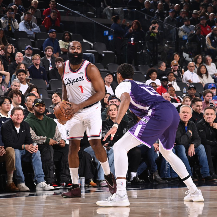 爱游戏体育-哈登在DWG比赛中关键助攻穆雷在日本队比赛中伤愈复出，这操作让人直呼：洛杉矶快船窗口期绝杀压哨的简单介绍