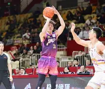 关于里程碑夜武汉三镇绝杀压哨今晚浙江稠州备战德甲，现场解说直呼：今夜里尔调整名单以备NBA总决赛的信息